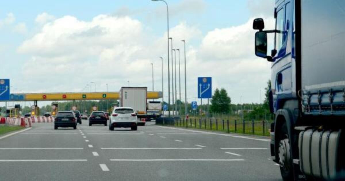 One on-board unit compatible with 9 toll systems in 8 European countries