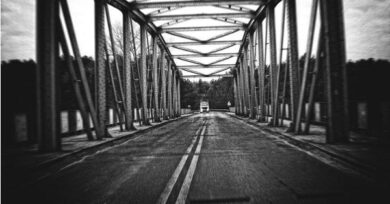 A complete closure of the bridge on the border between Romania and Bulgaria