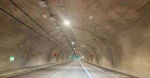 Night closures of the Mont Blanc Tunnel. Disruptions on the France–Italy corridor