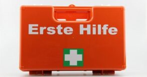 Germany: first aid kits in vehicles will have to include face masks