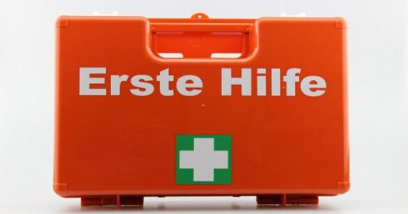 Germany: first aid kits in vehicles will have to include face masks